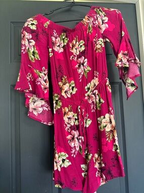 Express xs Floral Off-Shoulder Romper in Fuchsia Pink